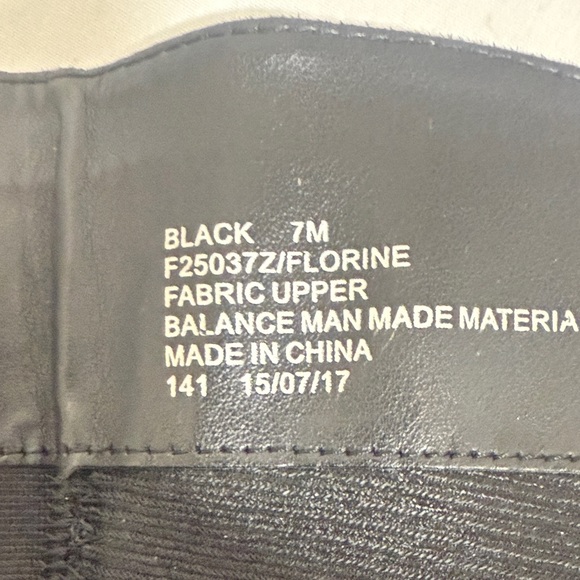 Cliffs by WHITE MOUNTAIN Black Lace Up Boots - Picture 5 of 7